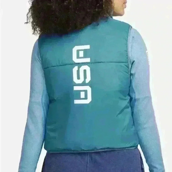 NWT Nike ACG $170 Therma-fit USA
Team Packable "ROPE DE DOPE"
Vest Women, Medium - Picture 8 of 10